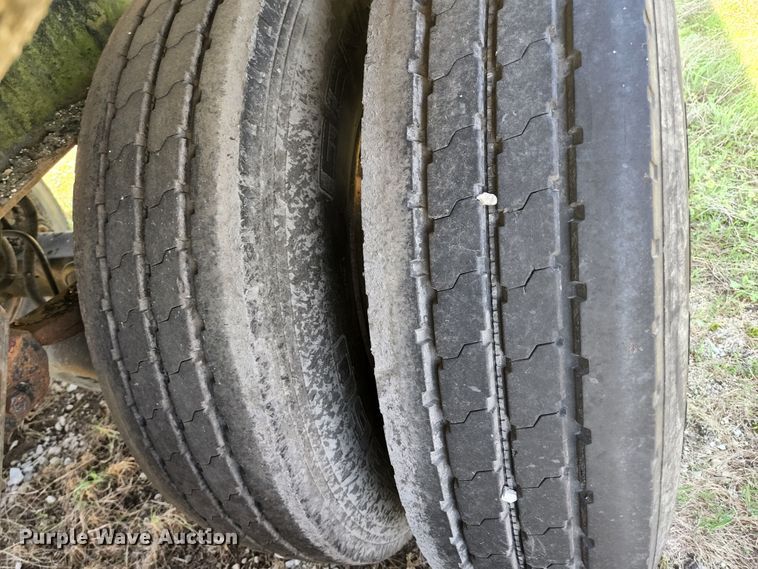 image for item DI1209 1985 Fruehauf TEH-FE2-R 7000 tank trailer