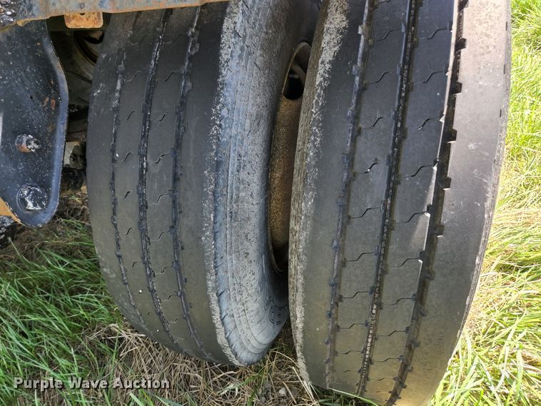 image for item DI1209 1985 Fruehauf TEH-FE2-R 7000 tank trailer