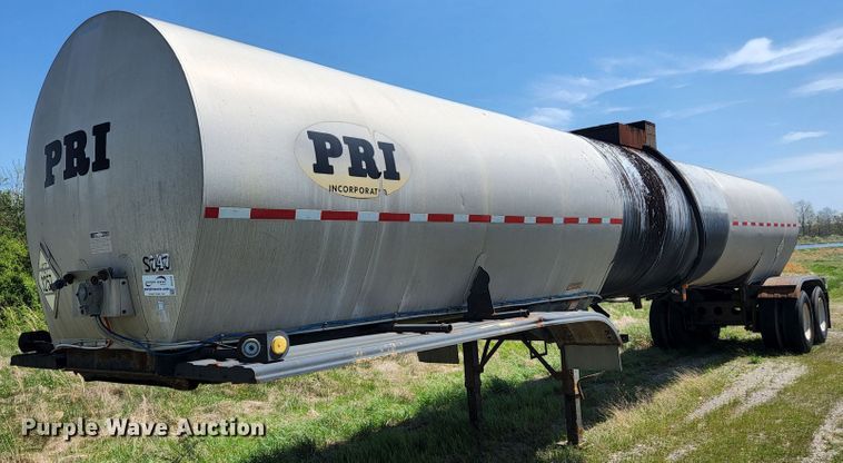 image for item DI1210 1988 Fruehauf TEH-FE2-R 7000  tank trailer