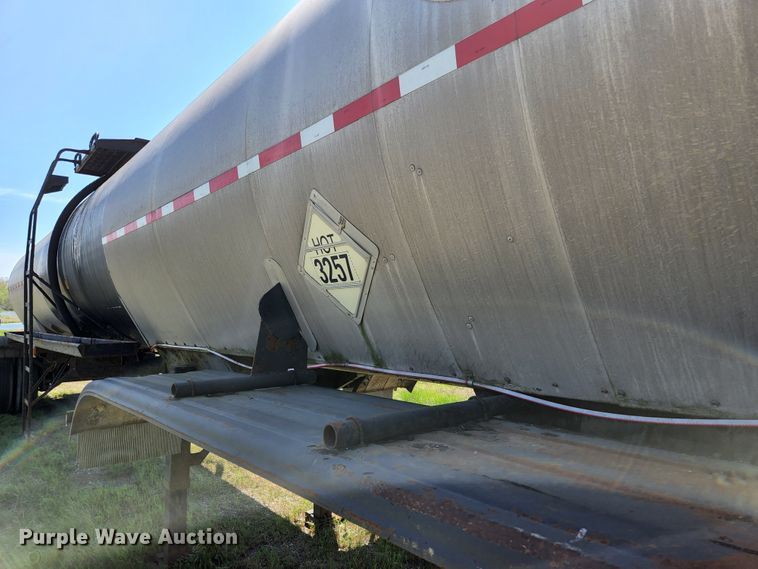 image for item DI1210 1988 Fruehauf TEH-FE2-R 7000  tank trailer