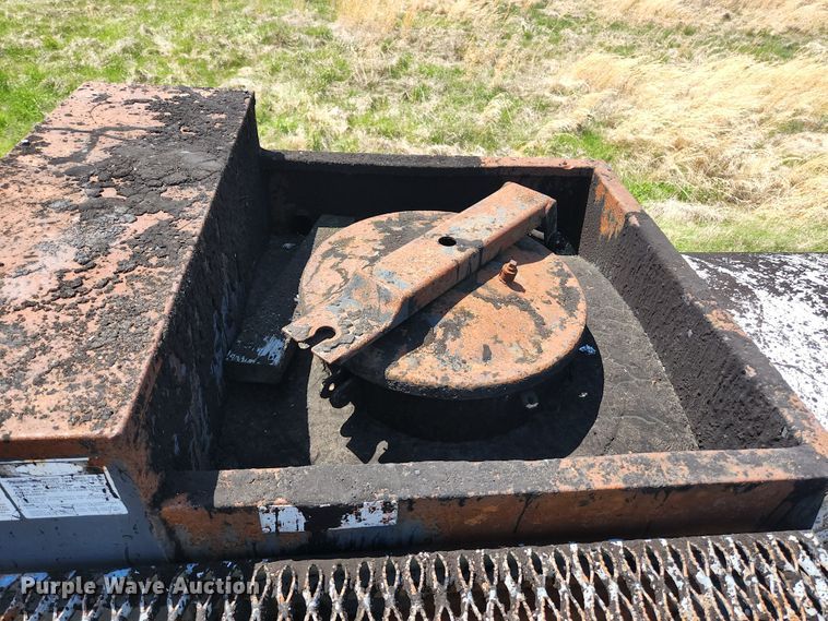 image for item DI1210 1988 Fruehauf TEH-FE2-R 7000  tank trailer