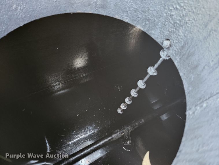 image for item DI1210 1988 Fruehauf TEH-FE2-R 7000  tank trailer