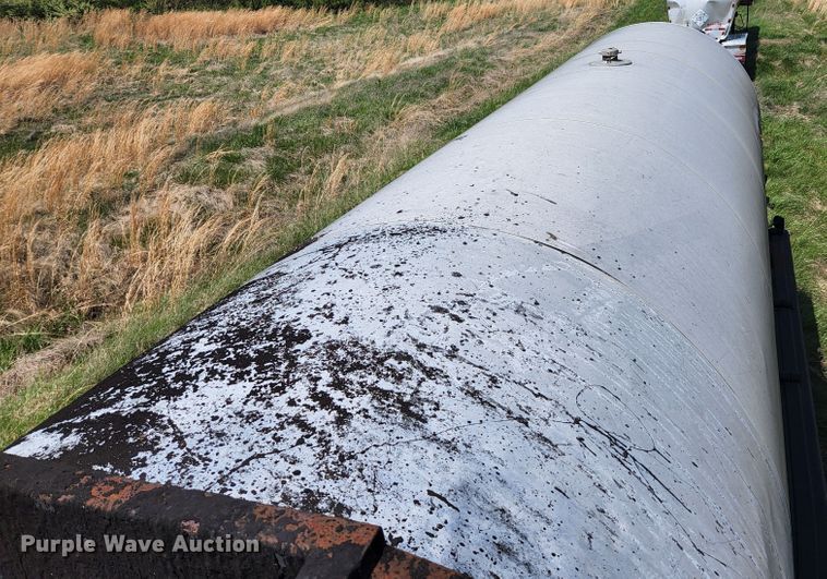 image for item DI1210 1988 Fruehauf TEH-FE2-R 7000  tank trailer