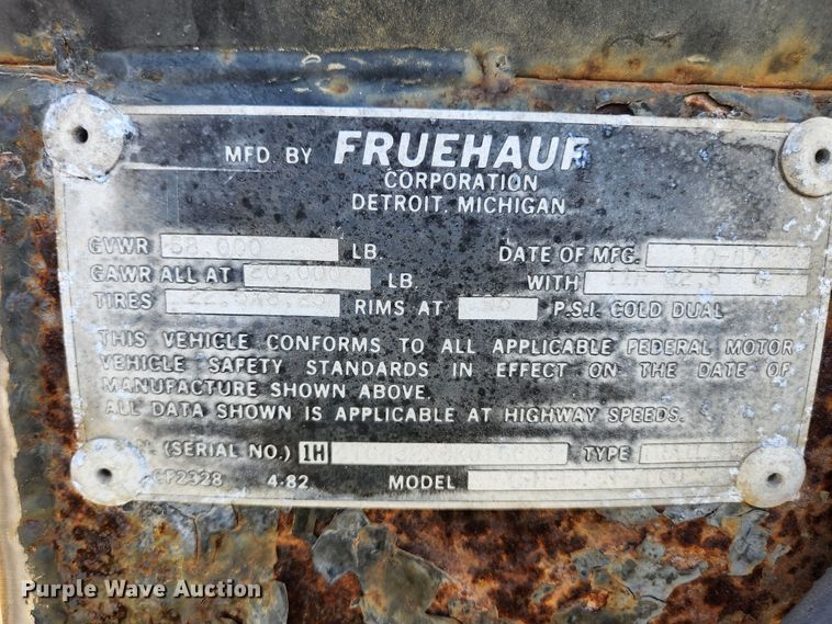 image for item DI1210 1988 Fruehauf TEH-FE2-R 7000  tank trailer