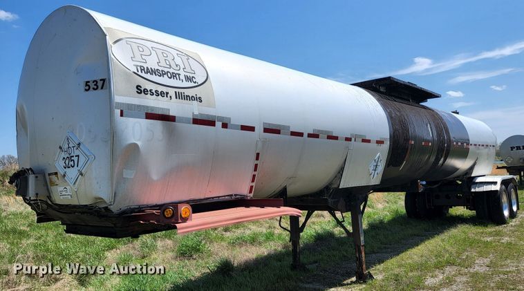 image for item DI1211 1981 Fruehauf TEH-FE2-R 7000  tank trailer