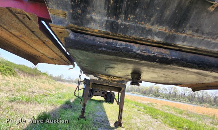 image for item DI1211 1981 Fruehauf TEH-FE2-R 7000  tank trailer