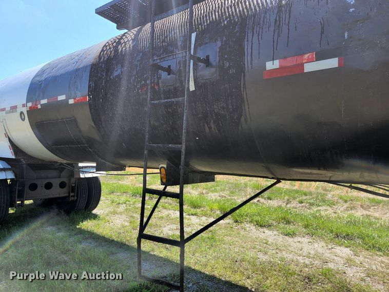 image for item DI1211 1981 Fruehauf TEH-FE2-R 7000  tank trailer