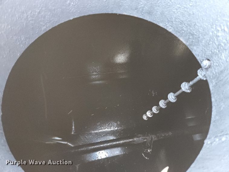 image for item DI1211 1981 Fruehauf TEH-FE2-R 7000  tank trailer