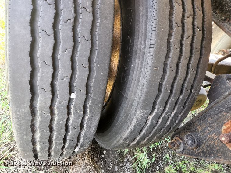 image for item DI1211 1981 Fruehauf TEH-FE2-R 7000  tank trailer