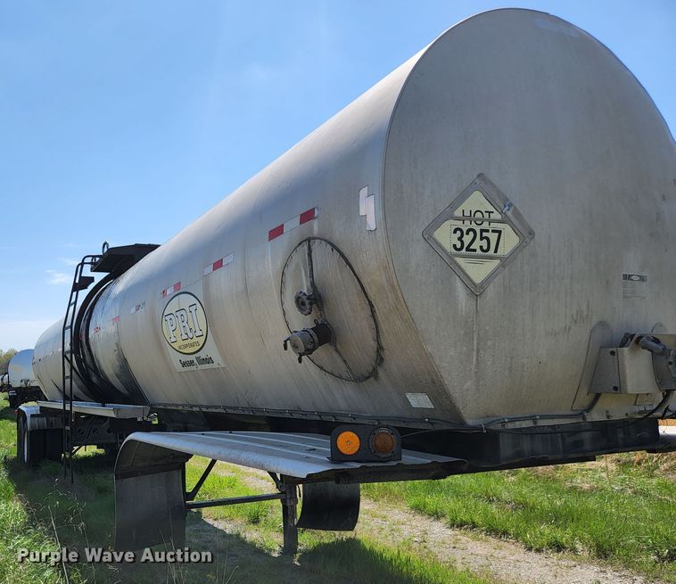 image for item DI1212 1986 Fruehauf TEH-FE2-R 7000  tank trailer