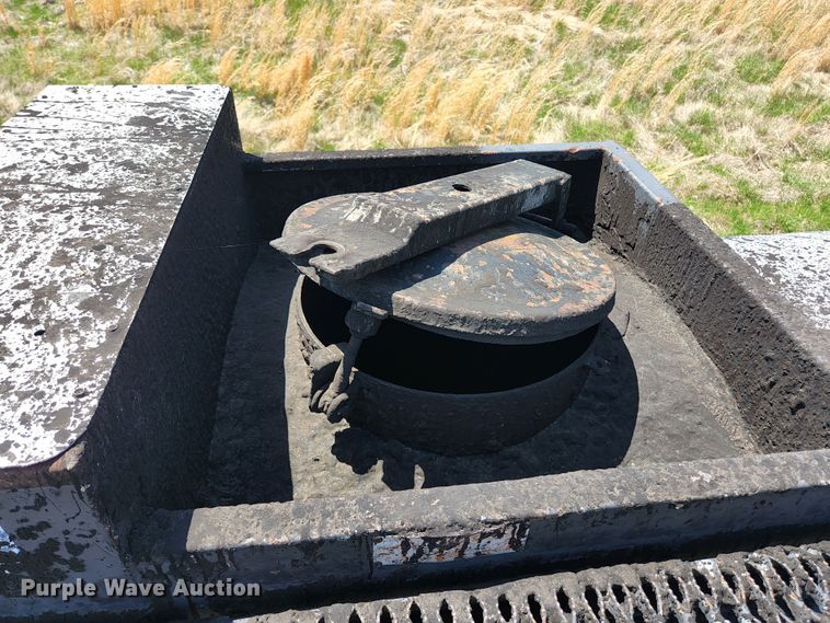 image for item DI1212 1986 Fruehauf TEH-FE2-R 7000  tank trailer