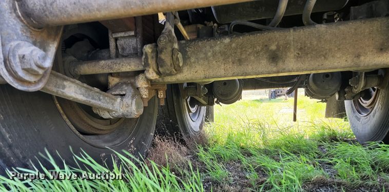 image for item DI1212 1986 Fruehauf TEH-FE2-R 7000  tank trailer