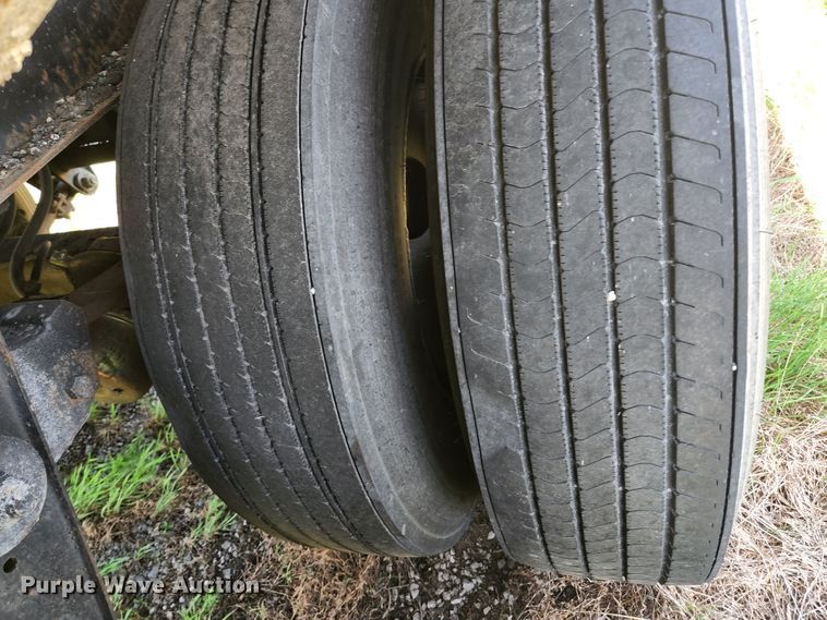 image for item DI1212 1986 Fruehauf TEH-FE2-R 7000  tank trailer