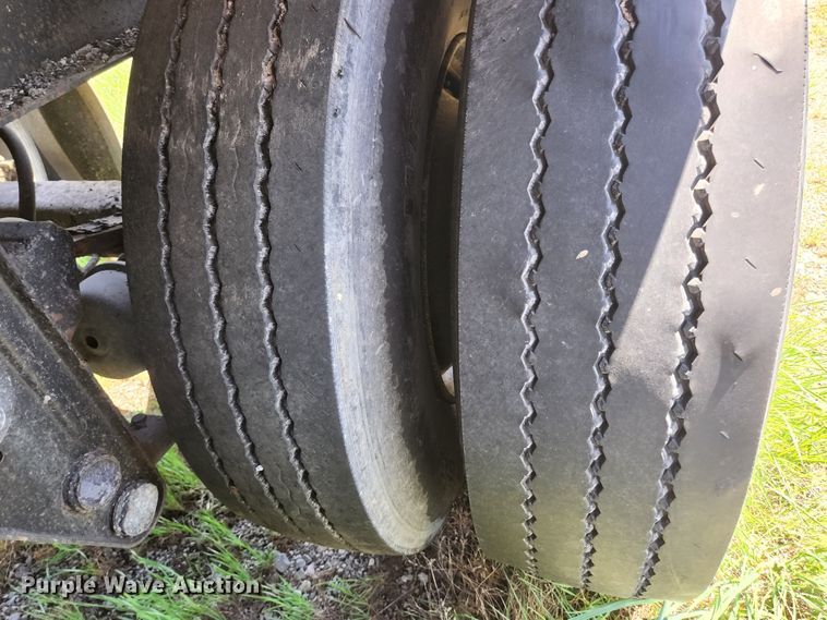 image for item DI1212 1986 Fruehauf TEH-FE2-R 7000  tank trailer