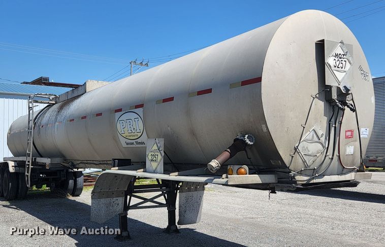 image for item DI1213 1992 Custom Trailers  tank trailer