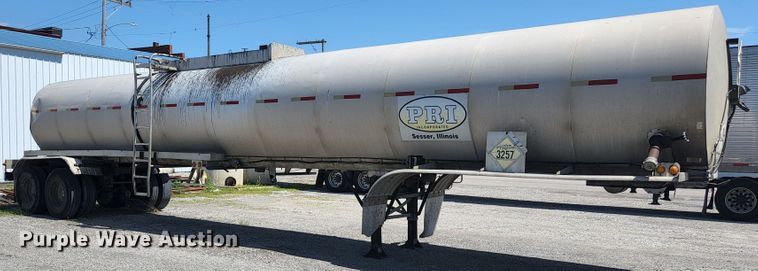 image for item DI1213 1992 Custom Trailers  tank trailer