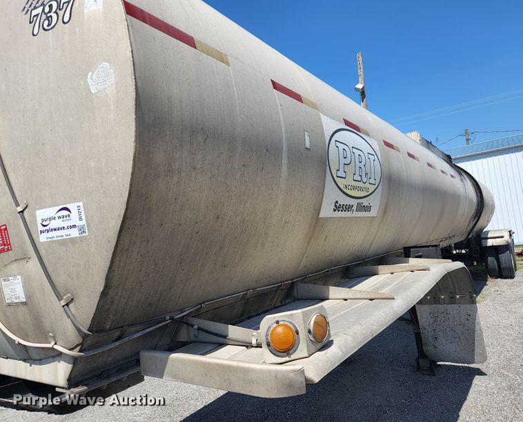 image for item DI1213 1992 Custom Trailers  tank trailer