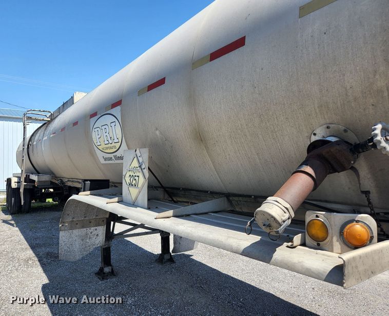 image for item DI1213 1992 Custom Trailers  tank trailer