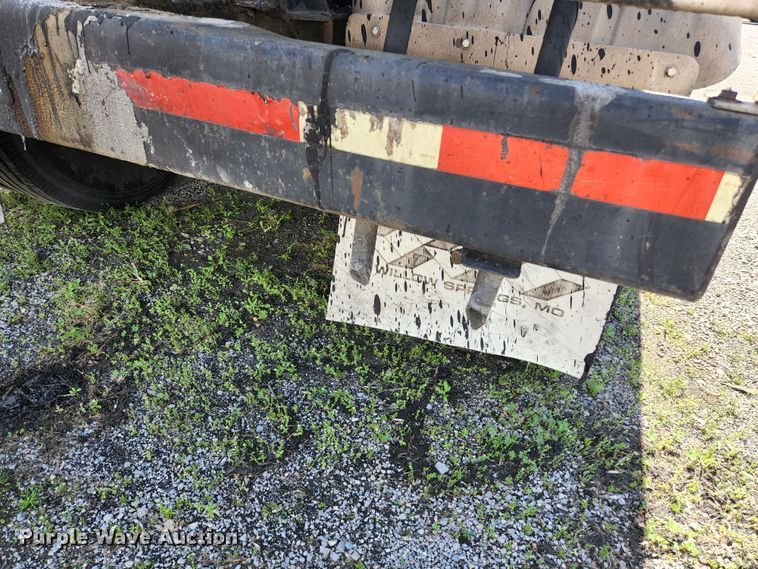 image for item DI1213 1992 Custom Trailers  tank trailer