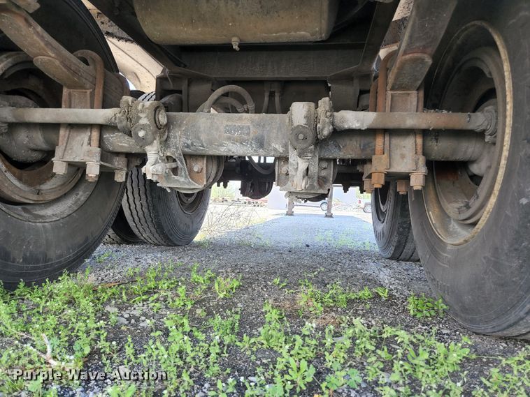 image for item DI1213 1992 Custom Trailers  tank trailer