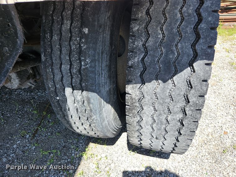 image for item DI1213 1992 Custom Trailers  tank trailer