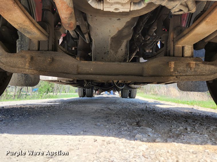 image for item DI1216 2013 Peterbilt 389  semi truck