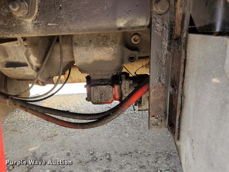 image for item DI1216 2013 Peterbilt 389  semi truck