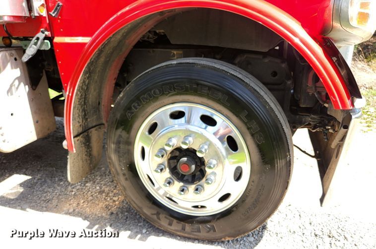 image for item DI1216 2013 Peterbilt 389  semi truck