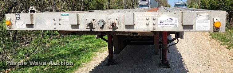 image for item DI1217 2009 Wilson CFD-900  drop deck trailer