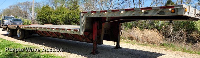 image for item DI1217 2009 Wilson CFD-900  drop deck trailer
