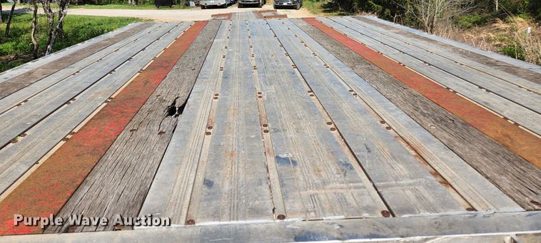 image for item DI1217 2009 Wilson CFD-900  drop deck trailer