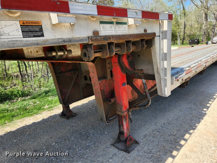 image for item DI1217 2009 Wilson CFD-900  drop deck trailer