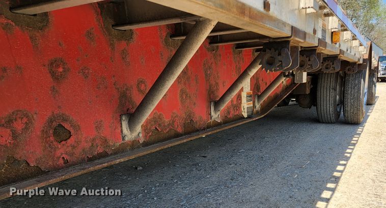 image for item DI1217 2009 Wilson CFD-900  drop deck trailer