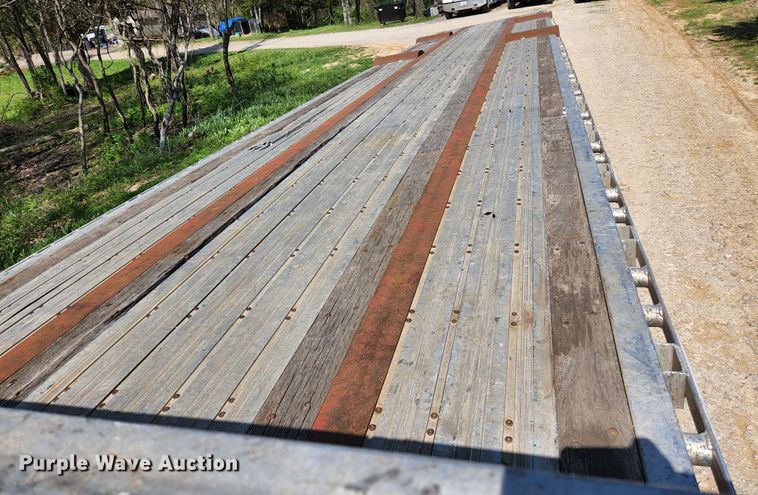 image for item DI1217 2009 Wilson CFD-900  drop deck trailer