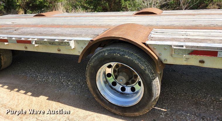 image for item DI1217 2009 Wilson CFD-900  drop deck trailer