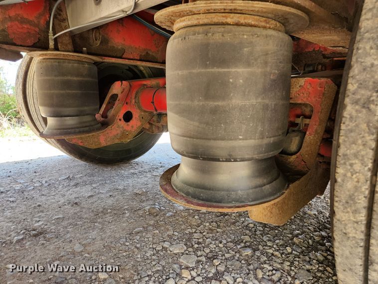 image for item DI1217 2009 Wilson CFD-900  drop deck trailer