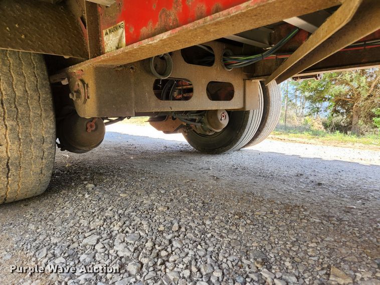 image for item DI1217 2009 Wilson CFD-900  drop deck trailer