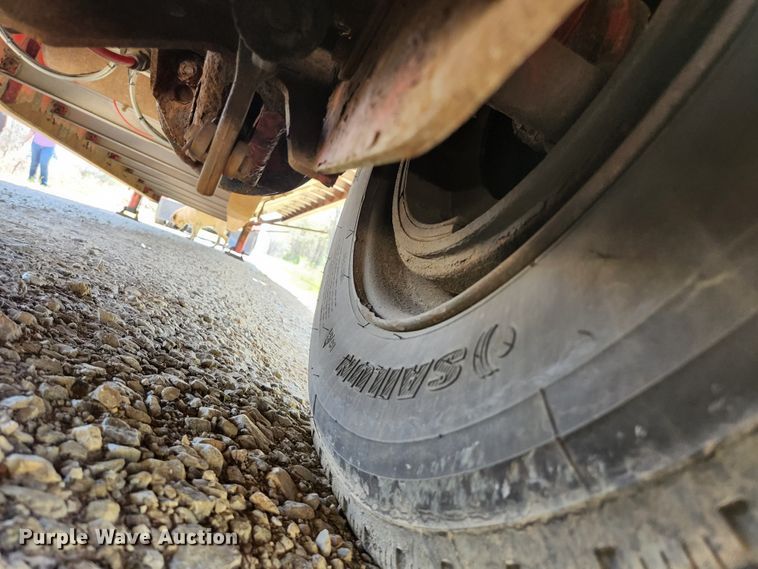 image for item DI1217 2009 Wilson CFD-900  drop deck trailer