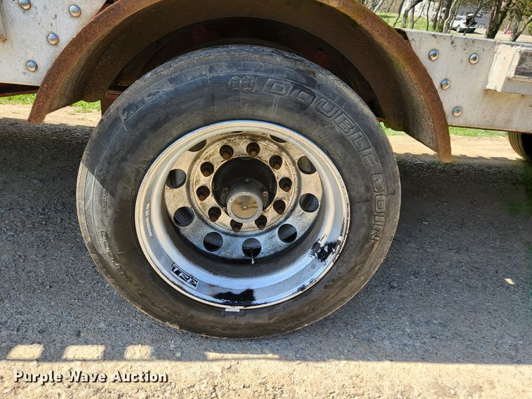 image for item DI1217 2009 Wilson CFD-900  drop deck trailer