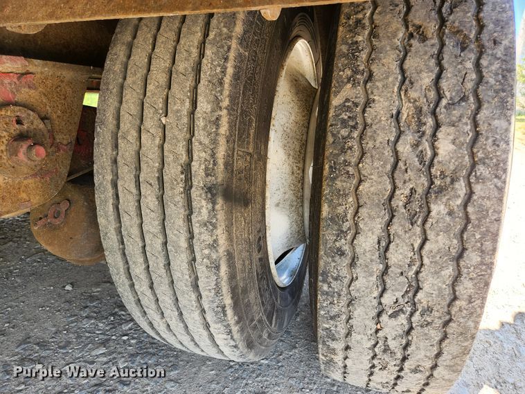 image for item DI1217 2009 Wilson CFD-900  drop deck trailer