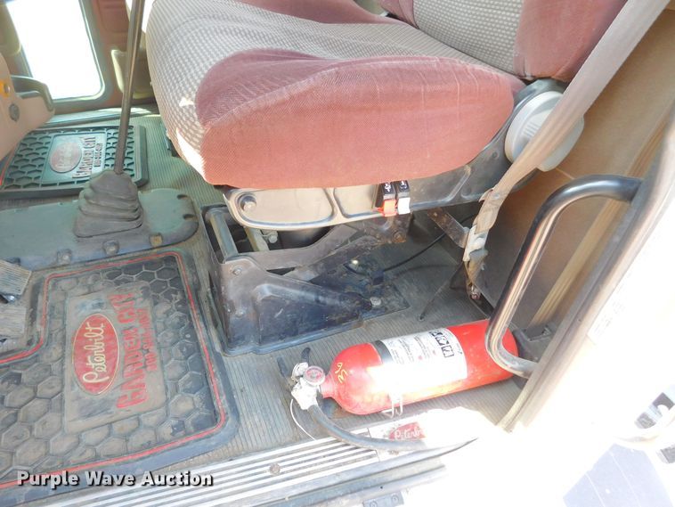 image for item DJ7643 2014 Peterbilt 367  semi truck