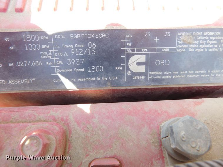 image for item DJ7643 2014 Peterbilt 367  semi truck