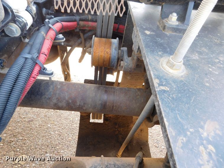 image for item DJ7643 2014 Peterbilt 367  semi truck