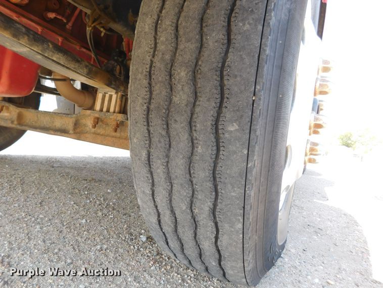 image for item DJ7643 2014 Peterbilt 367  semi truck