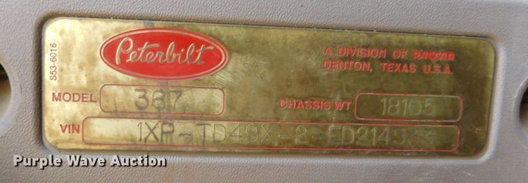 image for item DJ7643 2014 Peterbilt 367  semi truck