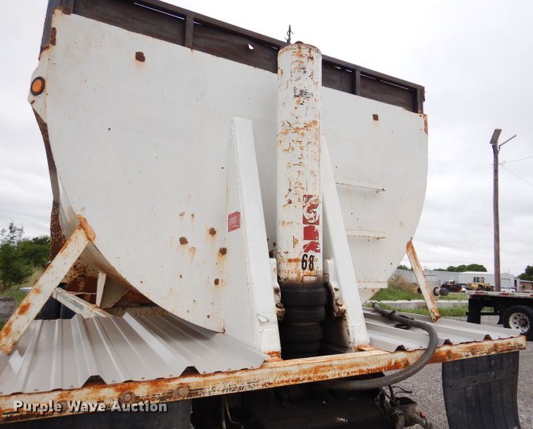 image for item DK0898 2006 CTS  end dump trailer