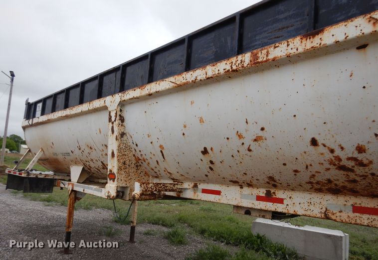 image for item DK0898 2006 CTS  end dump trailer