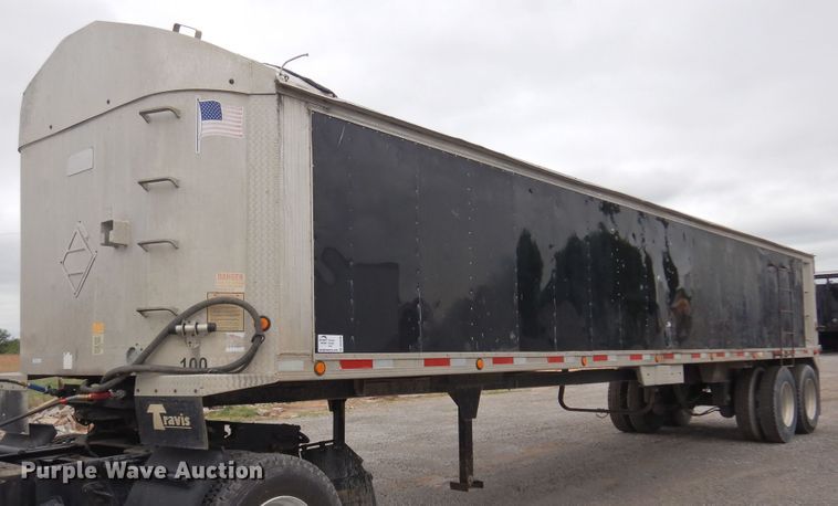 image for item DK0899 2010 Travis  end dump trailer