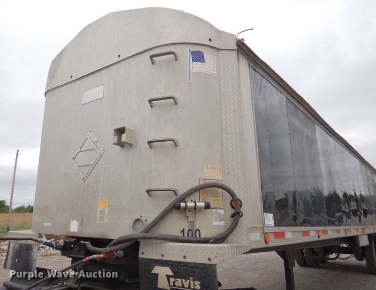image for item DK0899 2010 Travis  end dump trailer