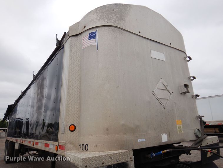 image for item DK0899 2010 Travis  end dump trailer